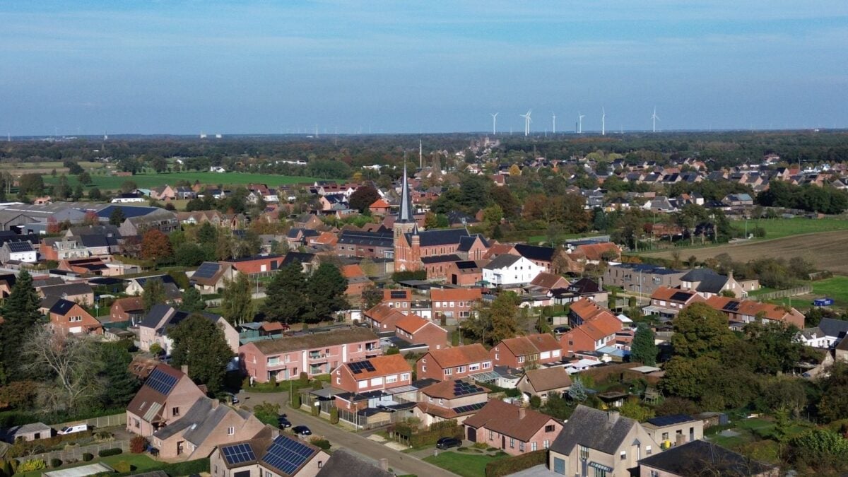 Belgische Modekunst Het Erfgoed van Handwerk in Moderne Kleding